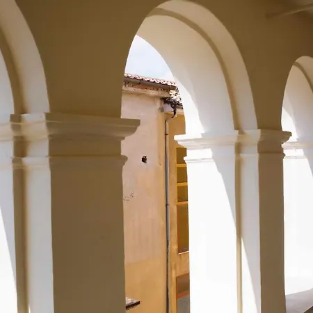 Palazzo Salerno Roggiano Gravina