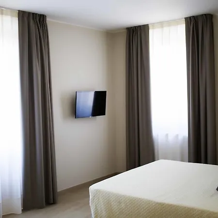 Palazzo Salerno Отель *